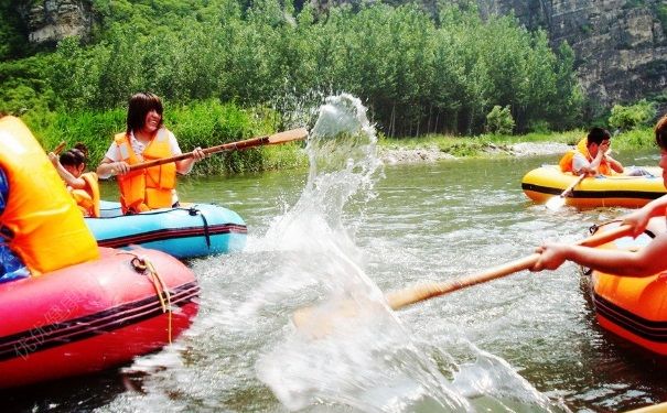 漂流可以三個(gè)人嗎？漂流能坐幾個(gè)人？(2)