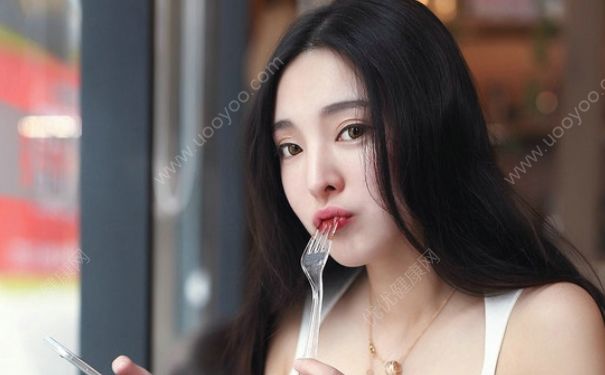 美瞳可以兩個(gè)人戴嗎？美瞳能與別人共用嗎？(1)