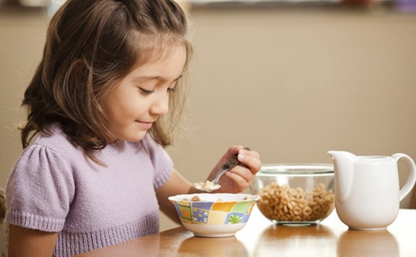 孩子空腹哪些食物不能吃？孩子空腹的飲食禁忌是什么？(1)