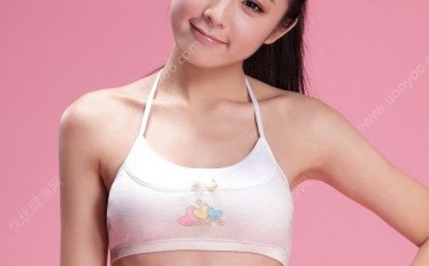 高中女生的胸部多大正常？高中女生乳房小正常嗎？(2)