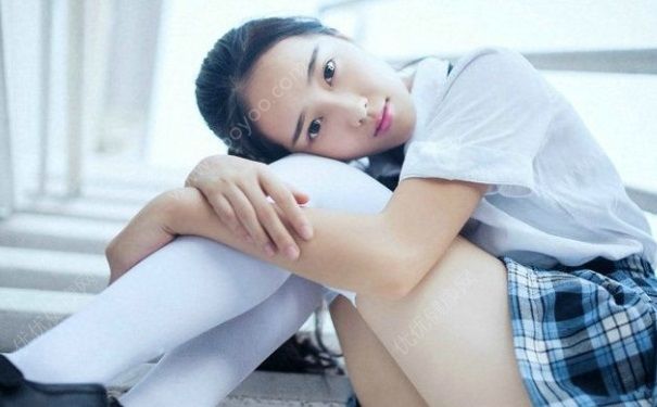 16歲女生能不能穿絲襪上學(xué)？16歲女生穿絲襪上學(xué)好嗎？(3)