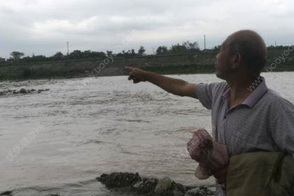 湖南兩名學生被水沖走，暴雨天氣要注意些什么？(1)