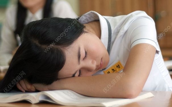 初中生睡眠不足怎么辦？初中生睡眠不好這么辦？(1)