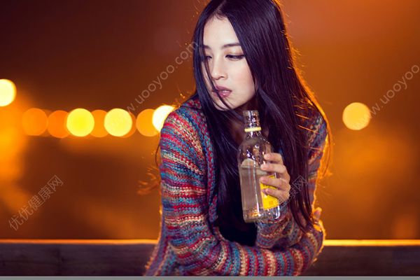 滴滴女代駕遇醉酒男：憑啥抱我、憑啥打罵我(3)