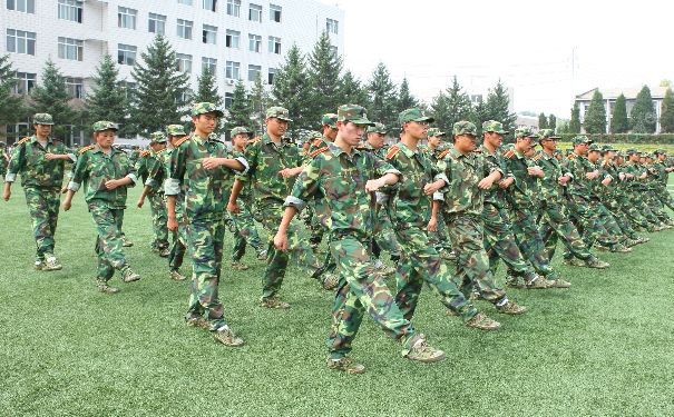 男生軍訓(xùn)要帶什么東西？男生軍訓(xùn)必備物品(4)