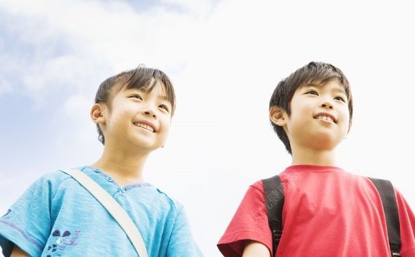 怎么讓12歲女孩喜歡我？怎么讓女孩子喜歡自己？(1)