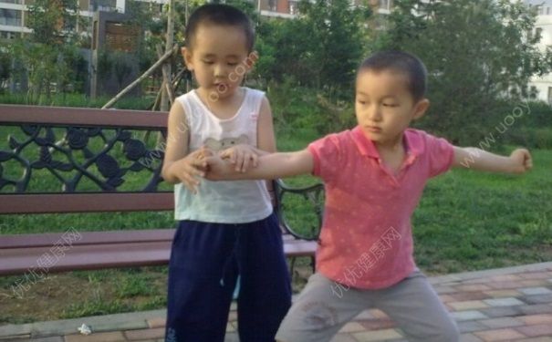 5歲男孩身高體重標準是多少？5歲男孩正常身高體重標準是多少？(3)