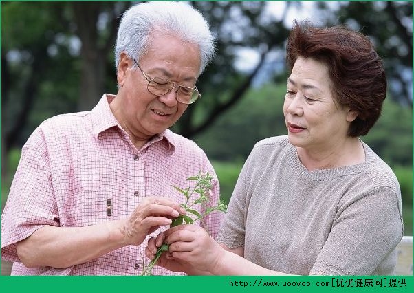 老人春天上火吃什么蔬菜好？老人春天上火了怎么辦？(1)