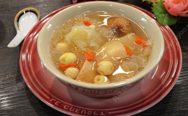 夏季喝什么養(yǎng)生湯好？蓮子怎么煮湯喝？(1)