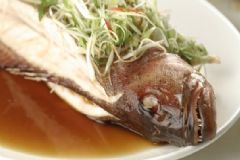 食用鮭魚(yú)有什么好處？老年人吃鮭魚(yú)能預(yù)防老年癡呆？[圖]