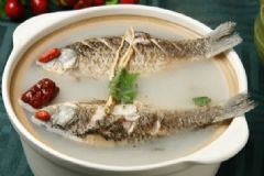 鯽魚(yú)湯有什么功效？鯽魚(yú)湯的功效與作用[圖]