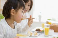 孩子不宜常吃哪些食物？哪些食物小孩不宜多吃？[圖]