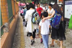 怎么對(duì)幼兒園的寶寶性教育？怎么給幼兒園寶寶講性教育？[多圖]