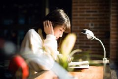 我16歲不愛(ài)說(shuō)話么辦？我16歲話很少怎么辦？[多圖]