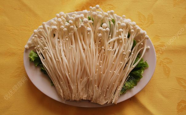 金針菇和芋頭能一起吃嗎？芋頭和金針菇能一起煮火鍋嗎？(3)