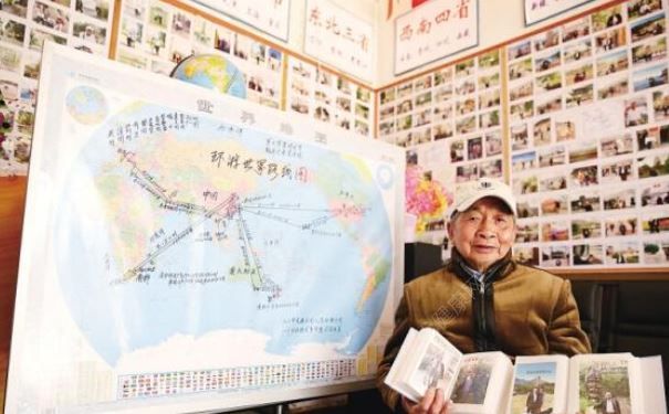 83歲老人9年游覽24個國家，有時候直到回來才讓兒子知道(1)