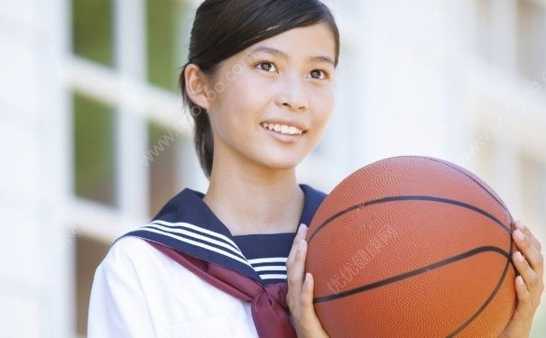 高中女生打籃球可以長高嗎？高中女生怎么快速長高？(1)