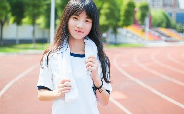 女生18歲胸部一般多大？18歲女生怎么讓胸變大？(4)