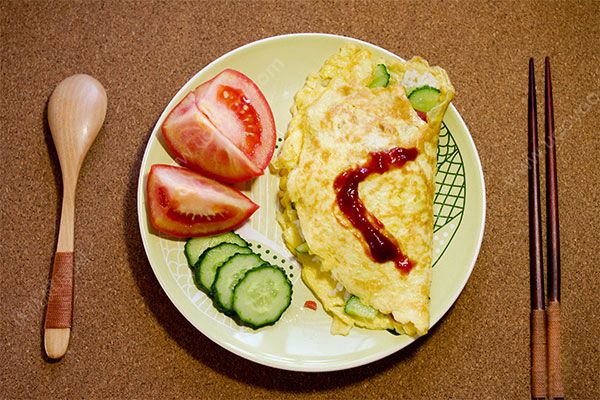 韓式蛋包飯怎么做？韓國蛋包飯的正宗做法(1)