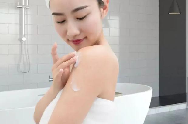 身體乳的好處有哪些？為什么涂身體乳會長毛？