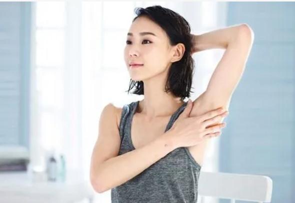 橄欖油能當(dāng)身體乳嗎？身體乳需要涂腋下嗎？